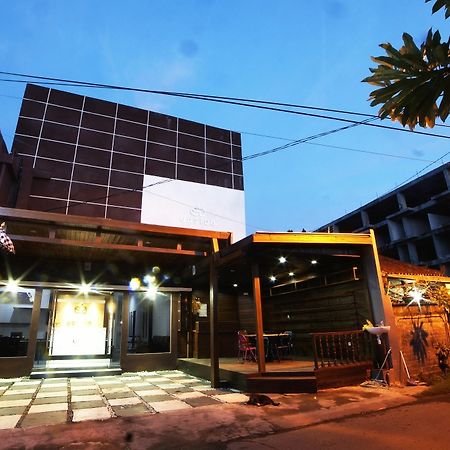 Easton Kuta Homestay 外观 照片