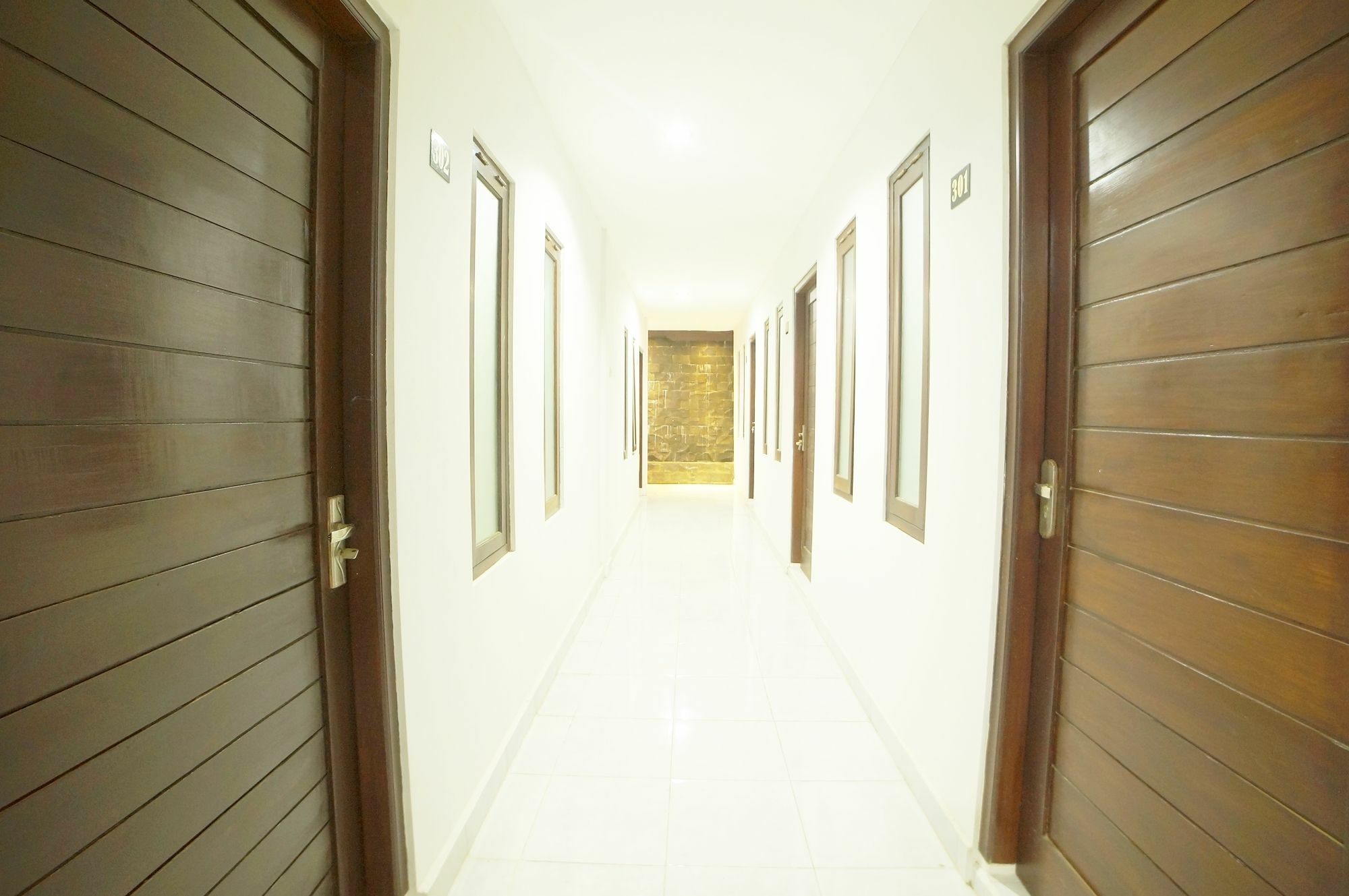Easton Kuta Homestay 外观 照片
