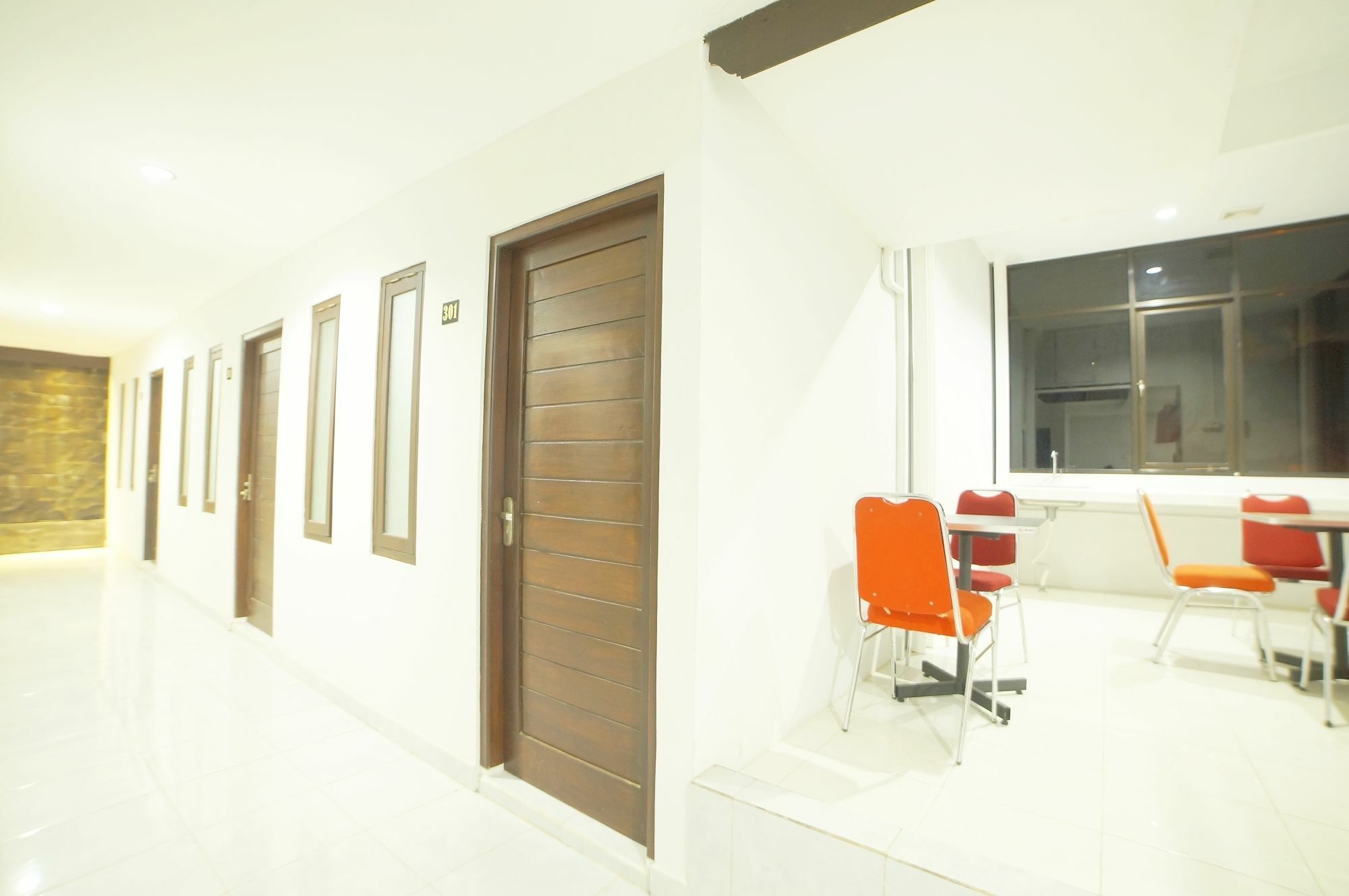 Easton Kuta Homestay 外观 照片